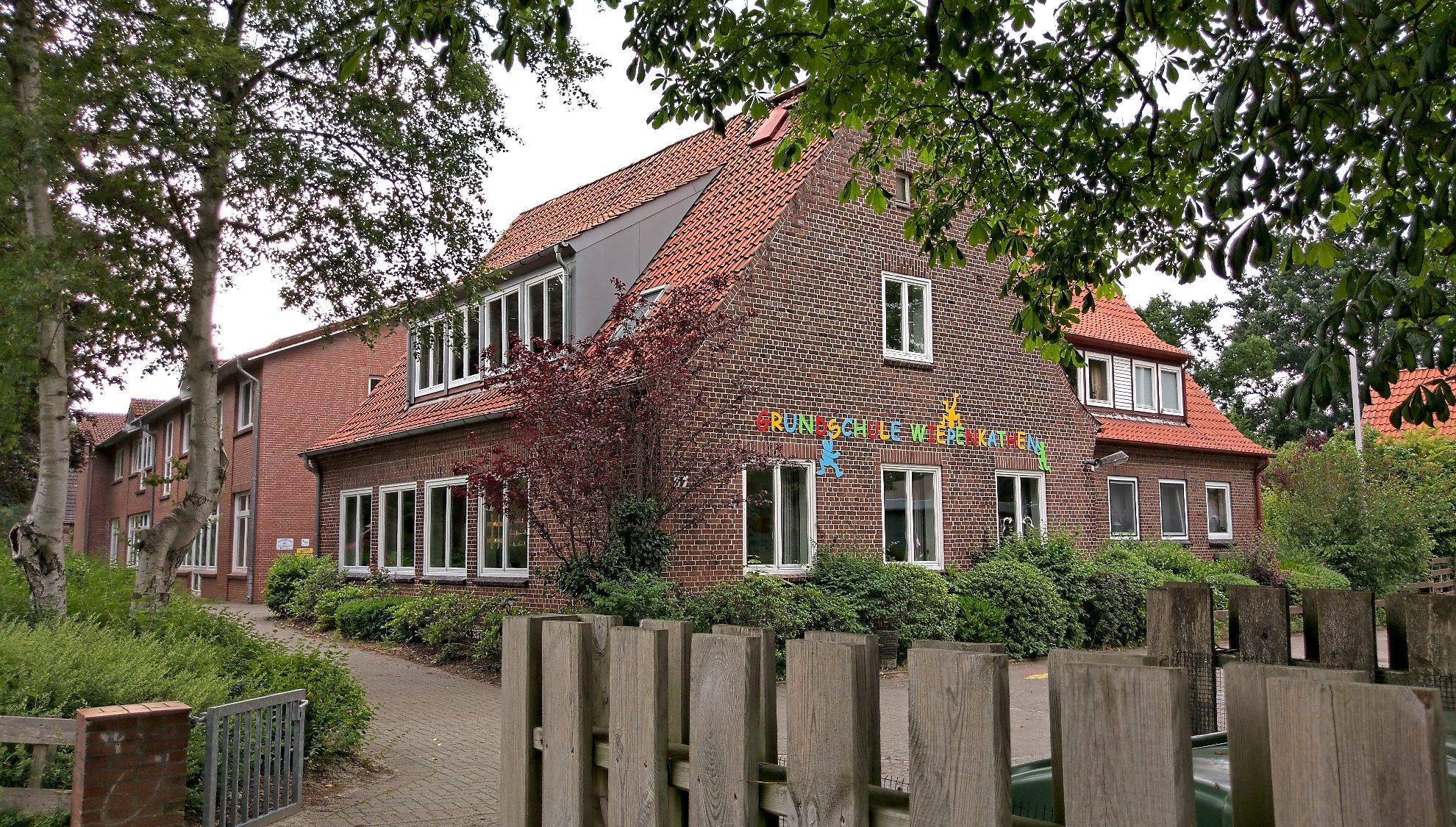 Grundschule Wiepenkathen in Stade, Blick Alte Dorfstraße, Offene Ganztagsschule mit freiwilliger Ganztagsbetreuung