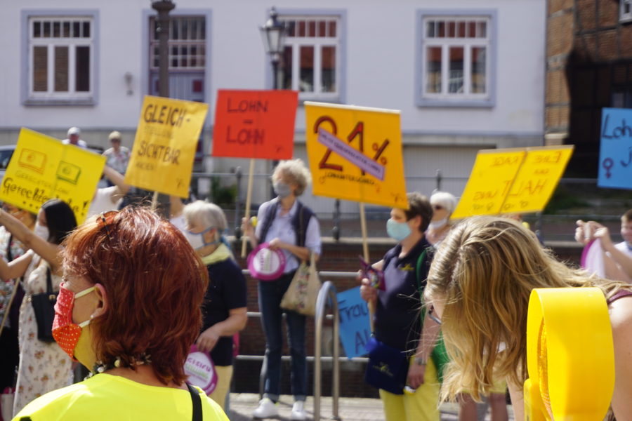 Kundgebung zum Equal Pay Day