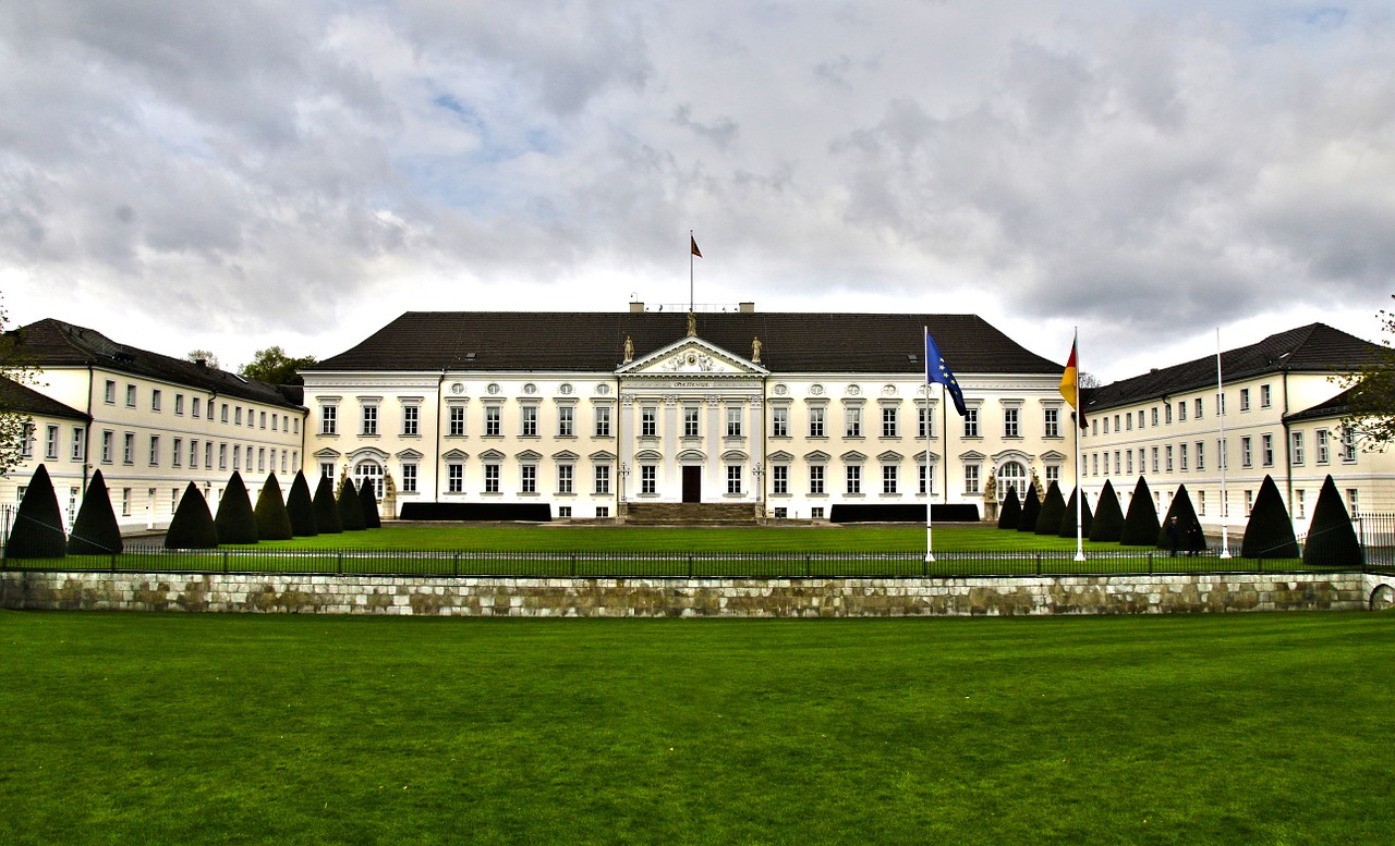 Schloss Bellevue in Berlin, Amtssitz des Bundespräsidenten Frank-Walter Steinmeier