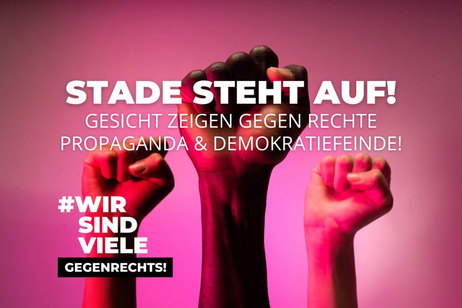 Drei in die Luft gestreckte Fäuste, darüber der Aufruf 