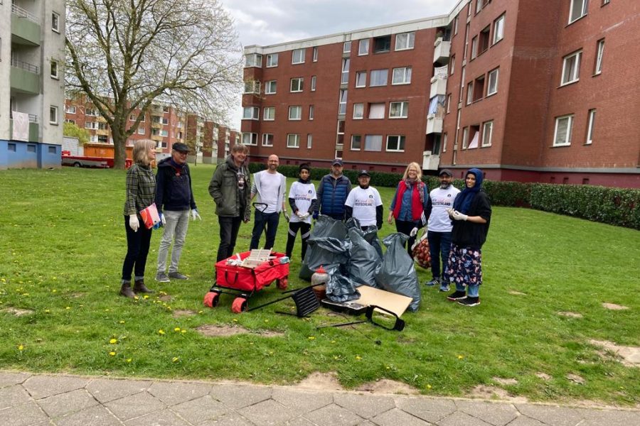 Müllsammelaktion im Altländer Viertel