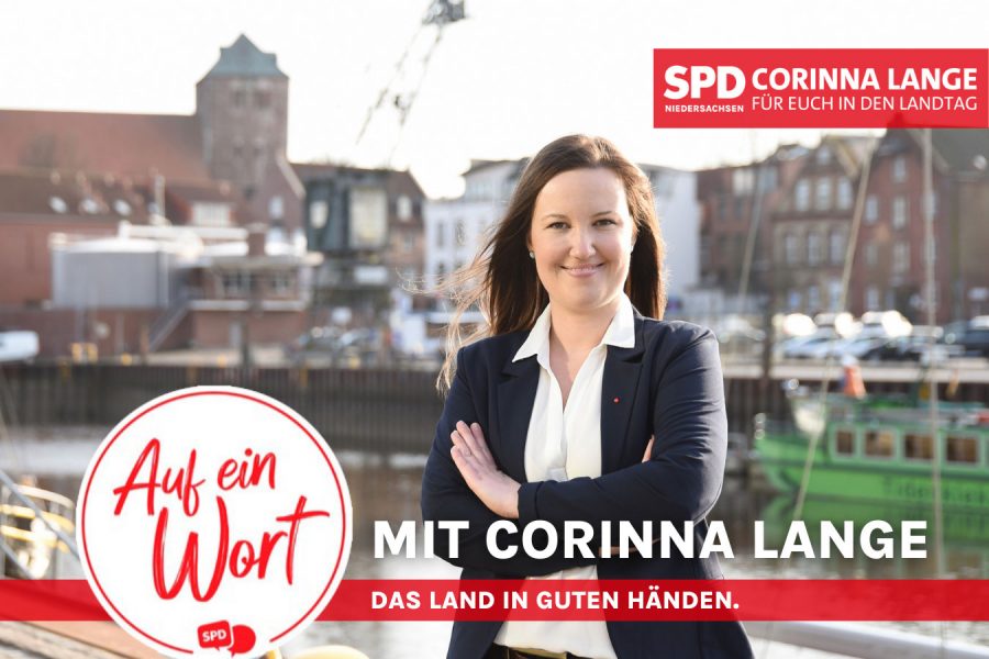 Auf ein Wort mit Corinna Lange - Corinna Lange steht im Stadthafen von Stade